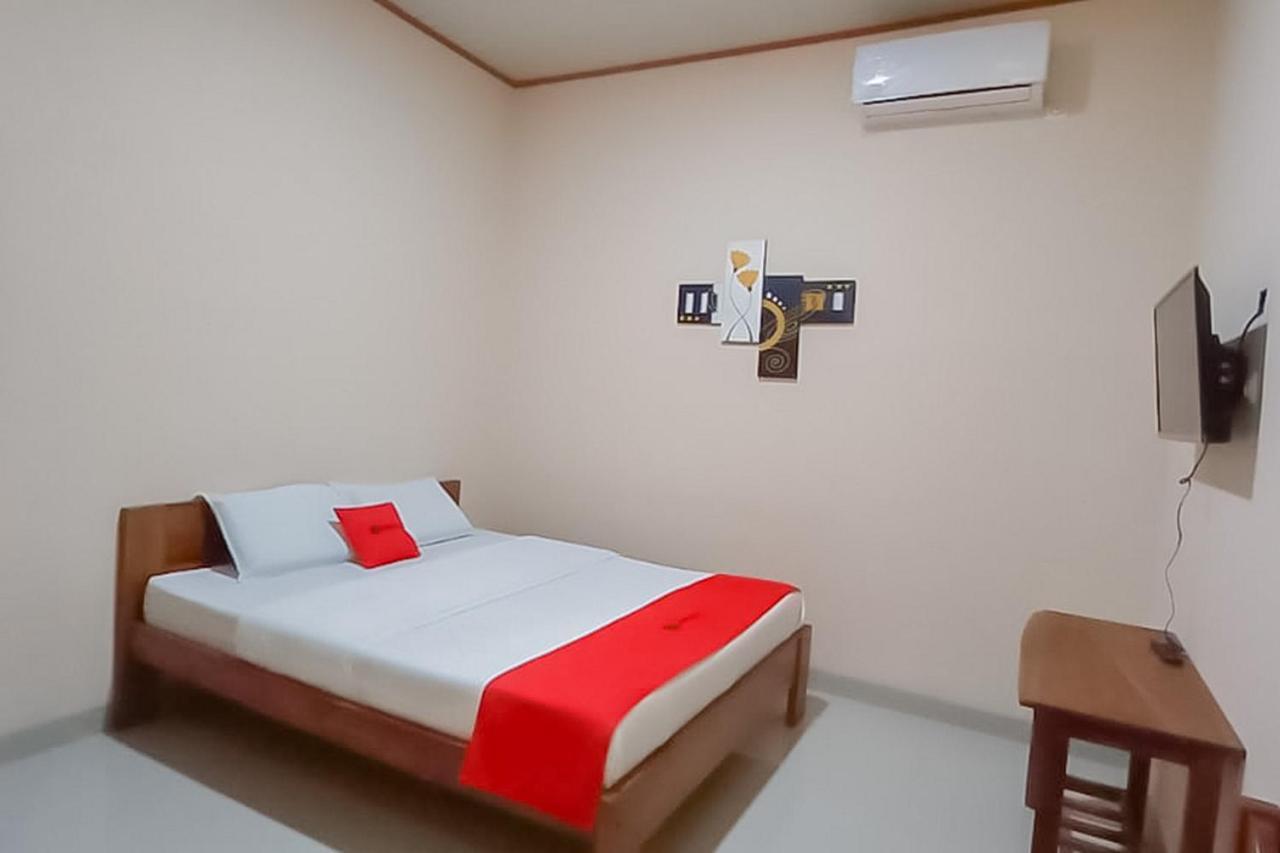 Hotel Reddoorz Syariah Near Tugu Lampu Gentur Cianjur Exterior foto